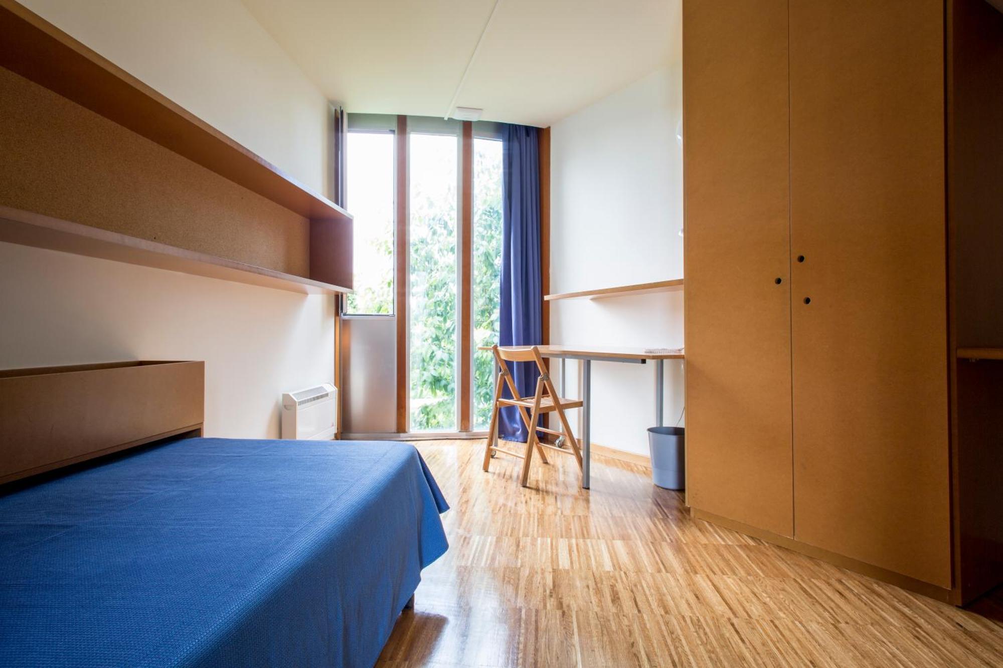 Residencia Universitaria Resa O Castro Vigo Luaran gambar
